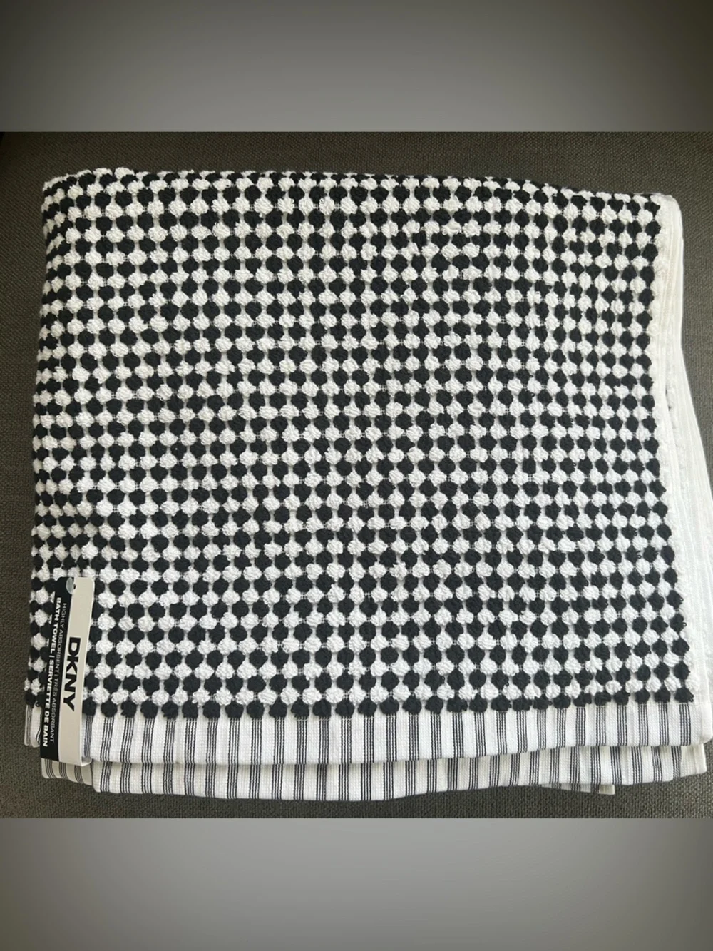 DKNY Gingham Check Black White  Bath Towel Set Towels 8pc